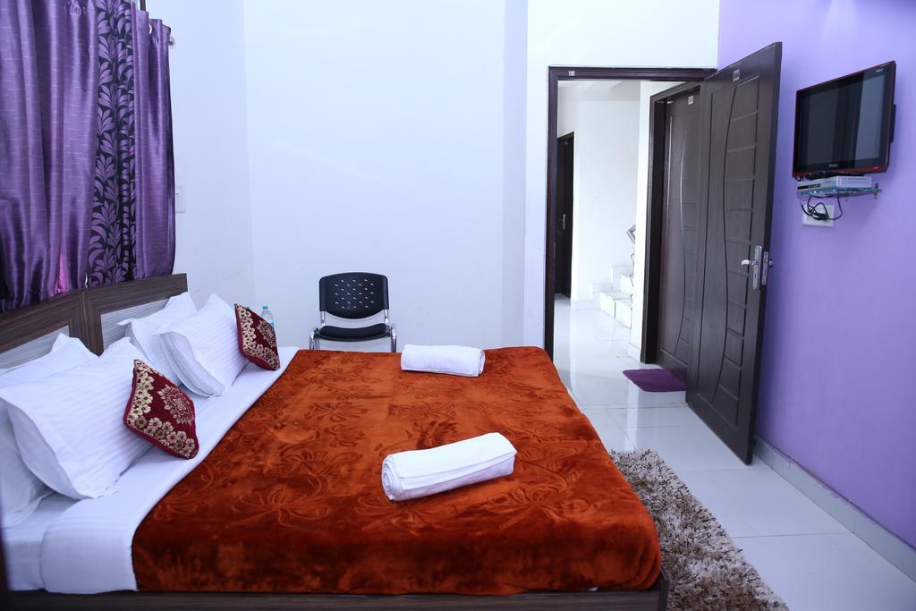 Hotel Airport Land Nueva Delhi Habitación foto