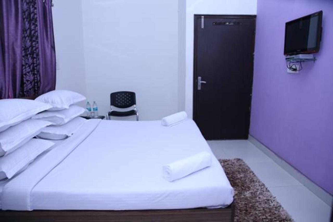 Hotel Airport Land Nueva Delhi Exterior foto